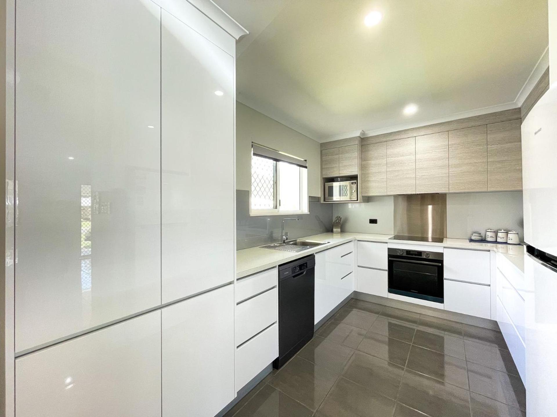Beach House On Burrum- Close To Beach- 3Br- Wifi-Foxtel Удгейт Екстериор снимка