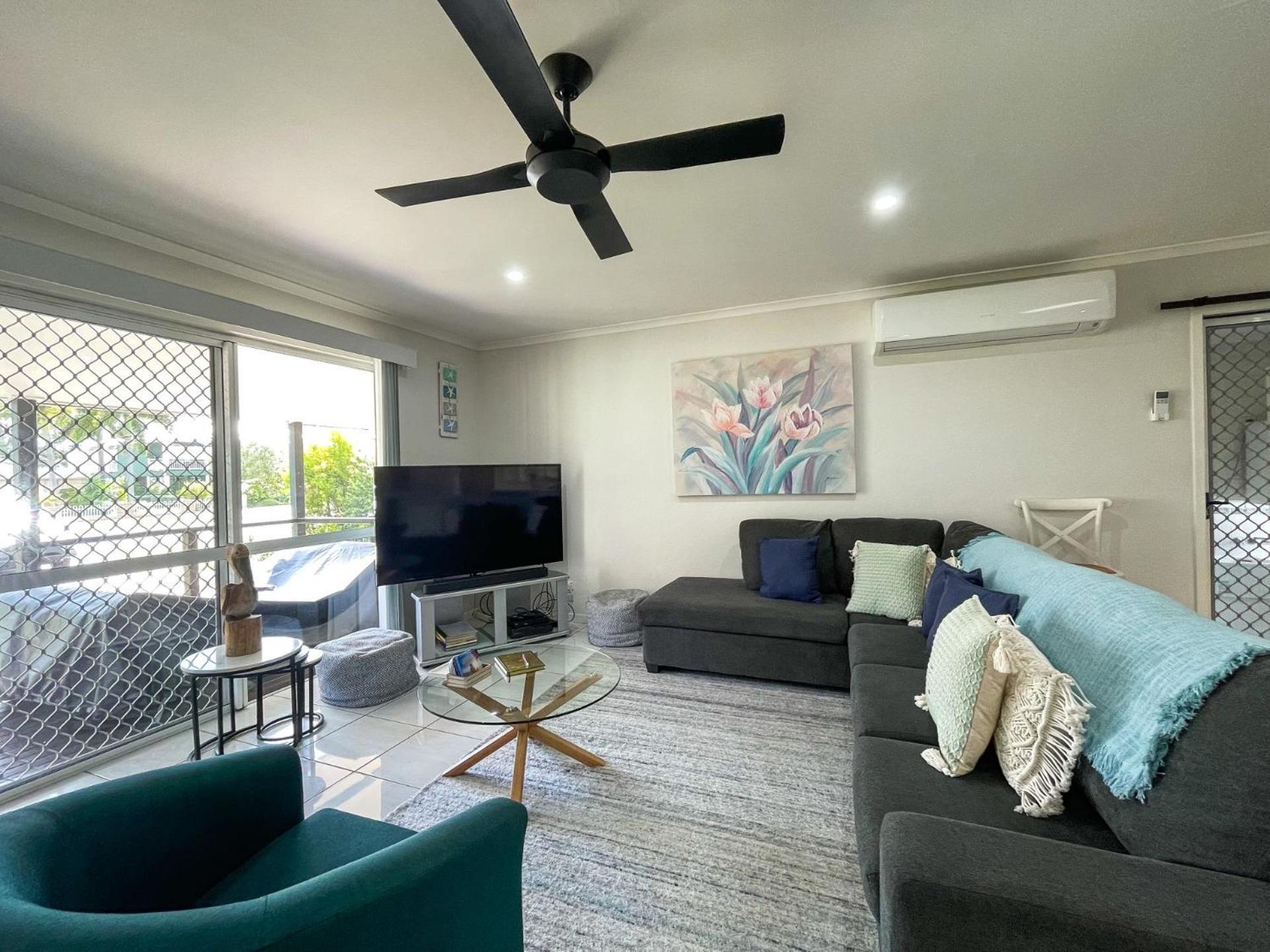 Beach House On Burrum- Close To Beach- 3Br- Wifi-Foxtel Удгейт Екстериор снимка